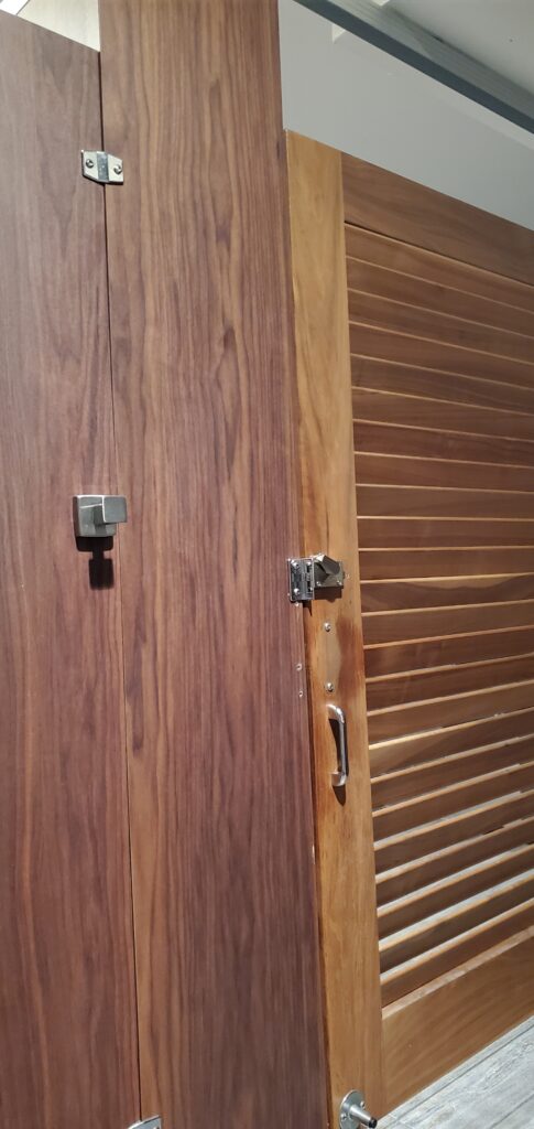 Twisting Flat Slide Bolt Latch Bathroom Door Lock with Screw - wide shot
